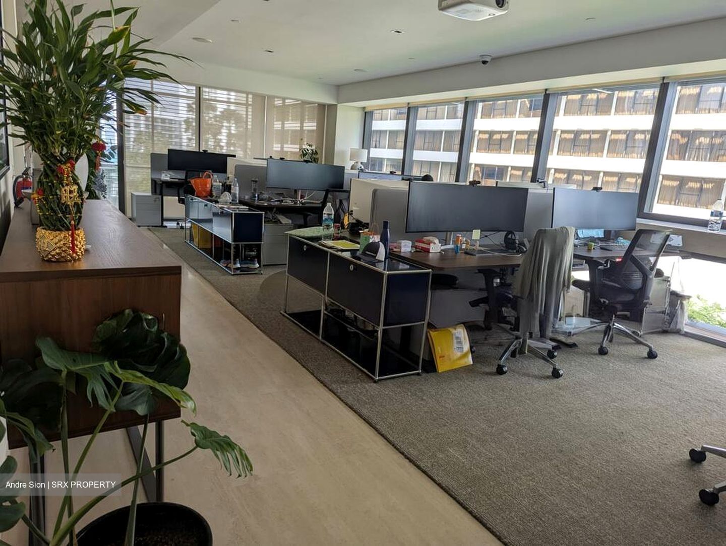 Hana (D10), Office #505324041